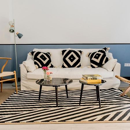 Pasaje Zamora Apartamentos セビリア 部屋 写真