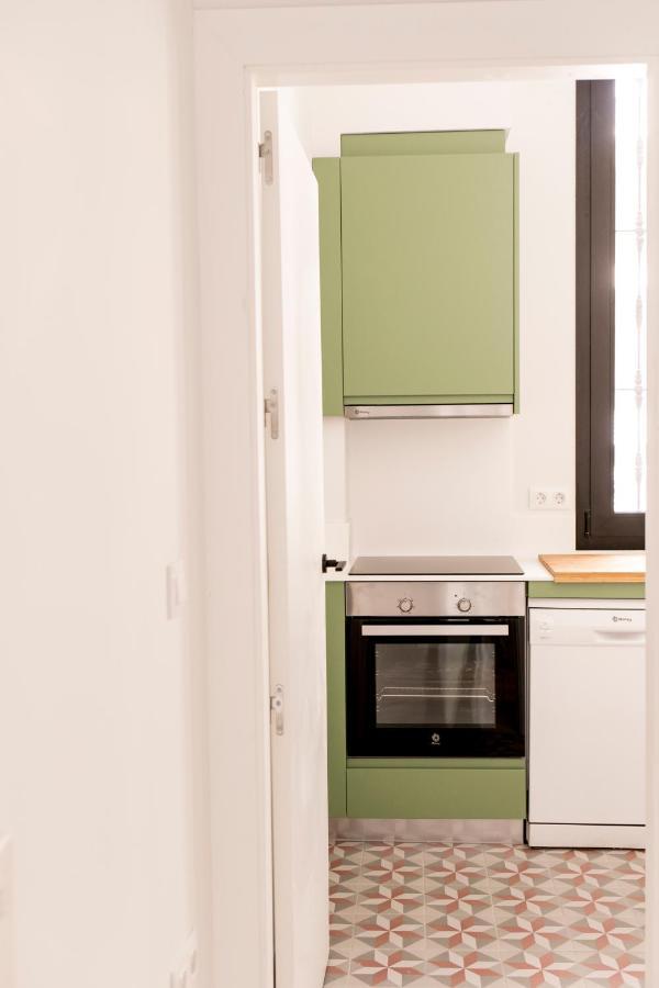 Pasaje Zamora Apartamentos セビリア 部屋 写真